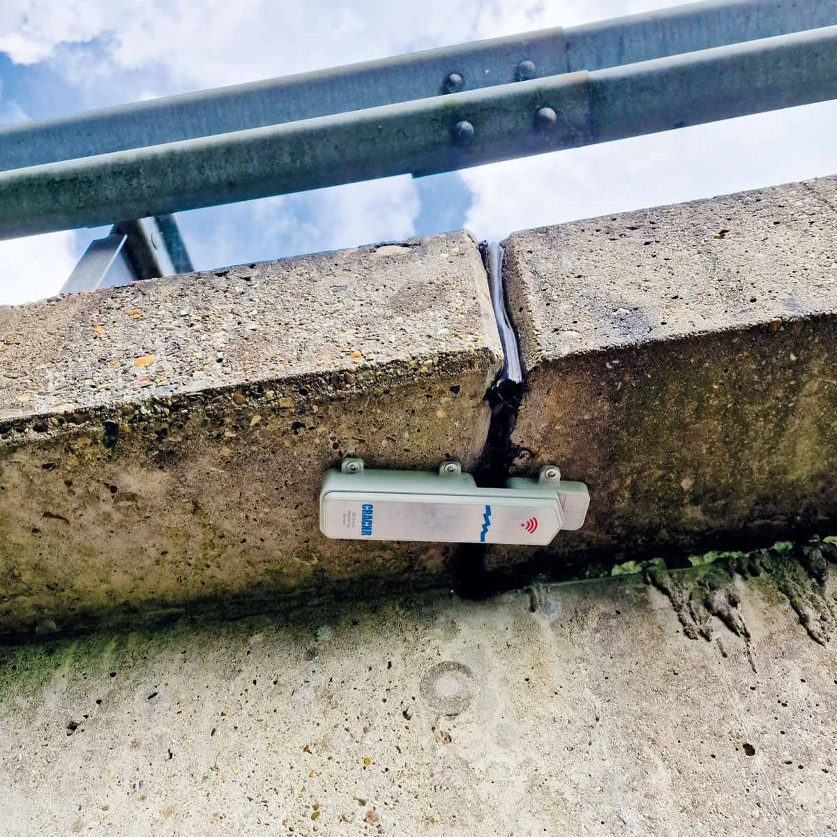 CrackR 3D digitaler Rissmonitor Sensor 
