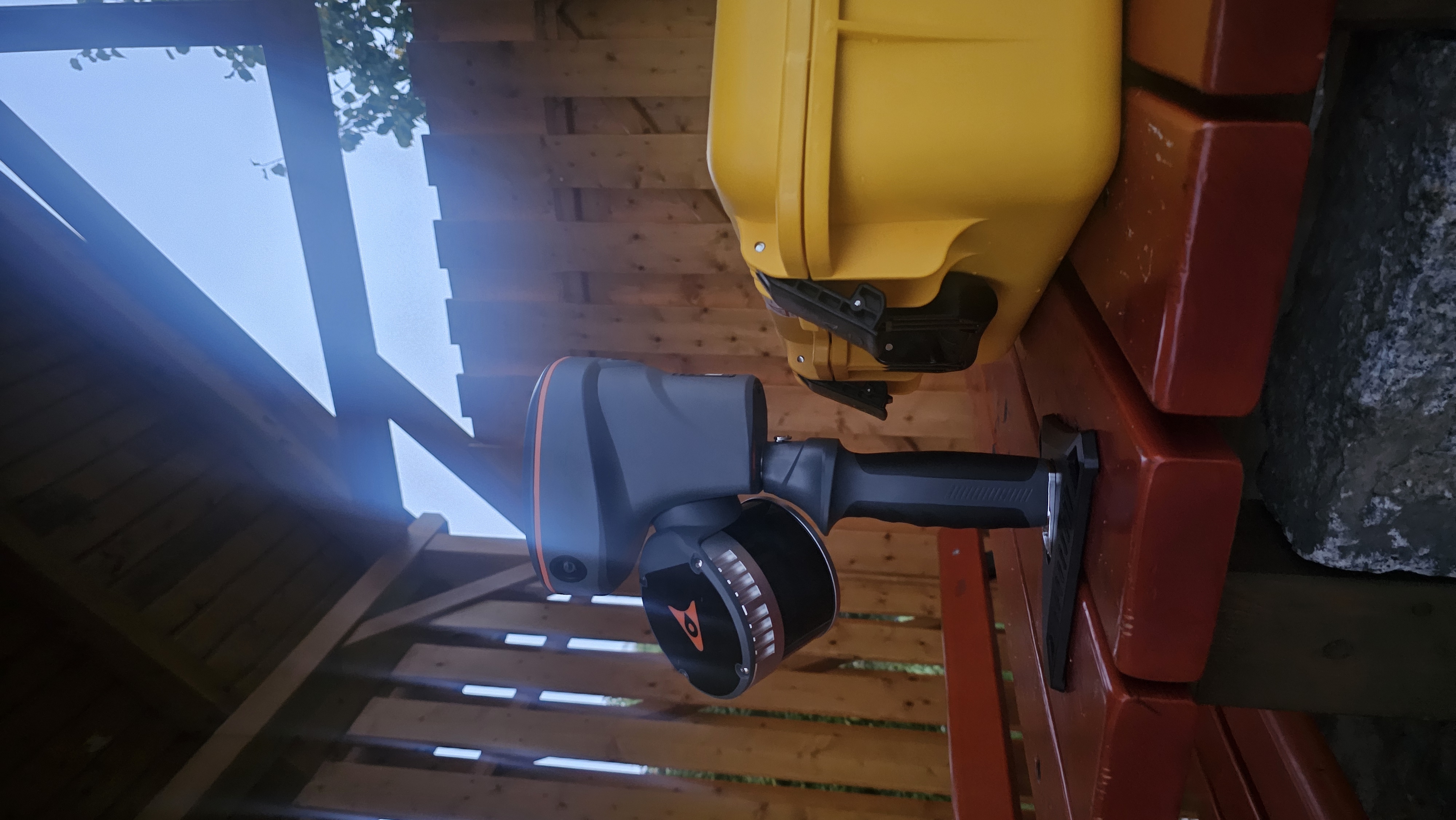 RS10 SLAM - Handheld Slam 3D Laserscanner + GNSS RTK System RS10 SLAM - Handheld Slam 3D Laserscanner + GNSS RTK System